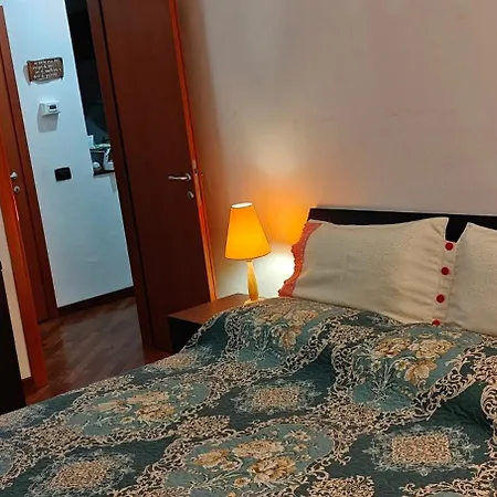 Tirona - Apartament *